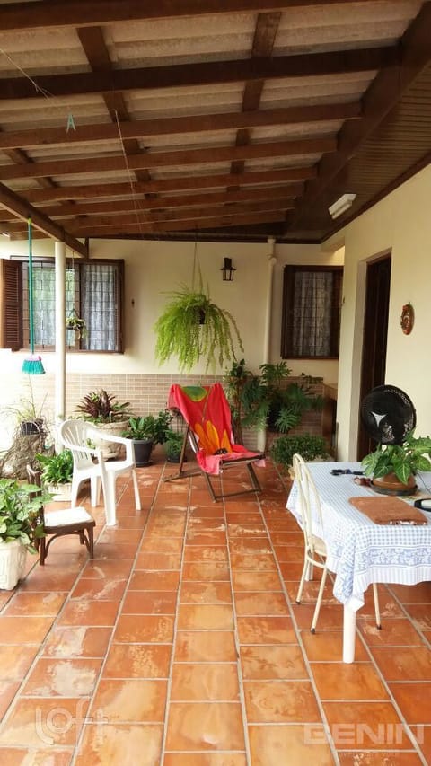 Image 10 - 275008